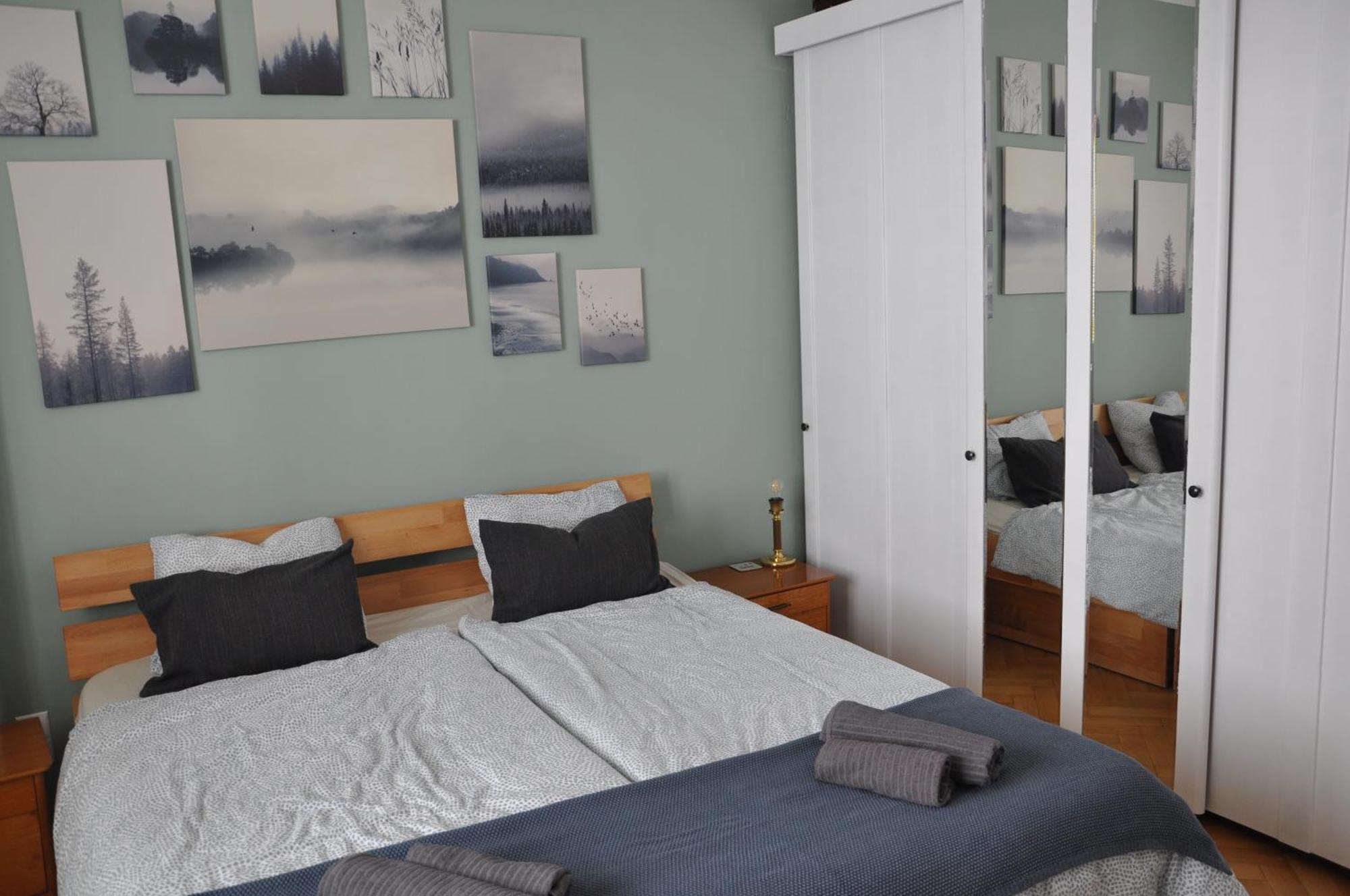 Lovely Apartment In Historic Center Wina Bagian luar foto